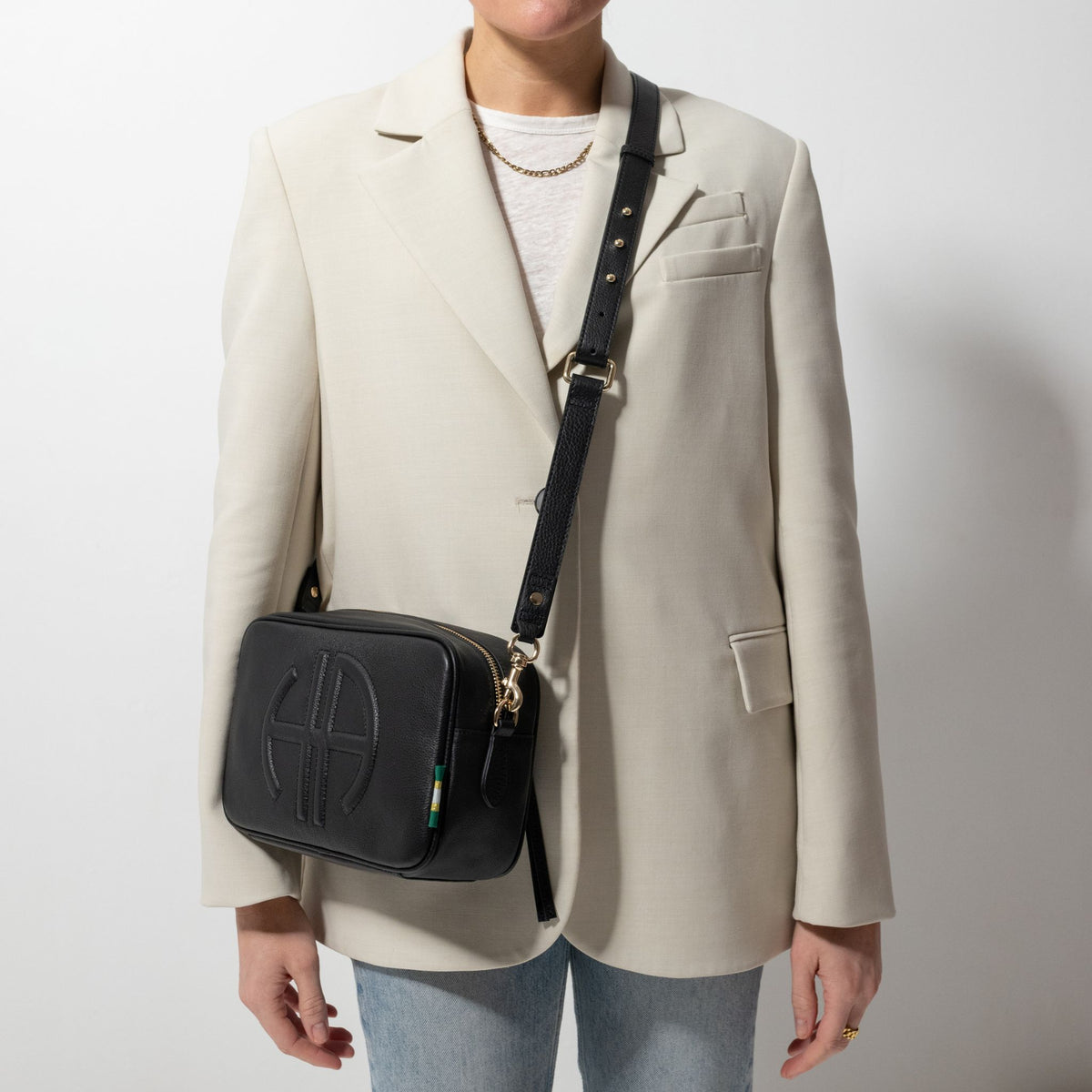 Bundle: Milano Shoulder Bag - Black (2 Straps)