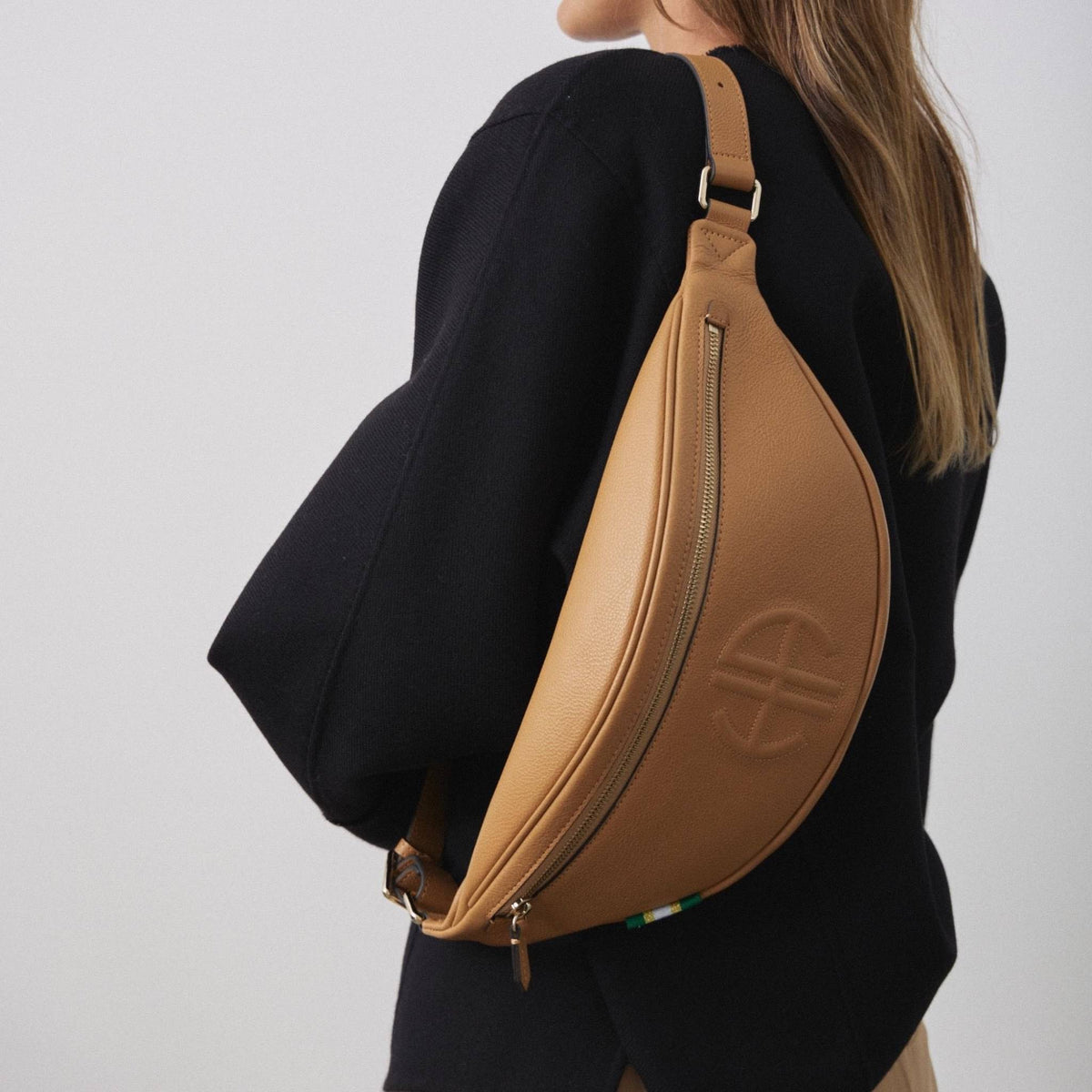 Harry-Austin-Leather-Venice-Bumbag-Tan